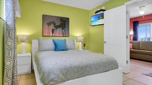 Queen Room with Sofa Bed