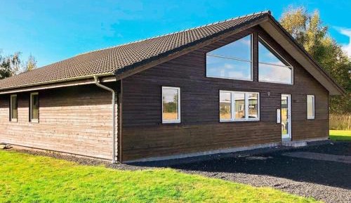 Five-Bedroom Holiday Home
