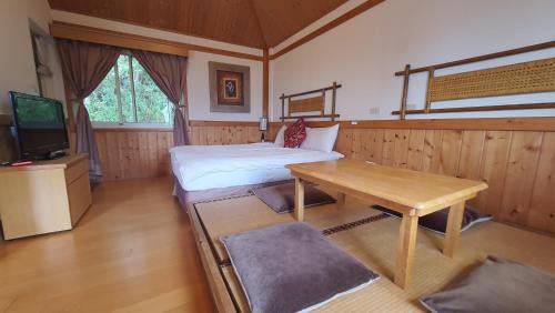 Double Room with Mountain View