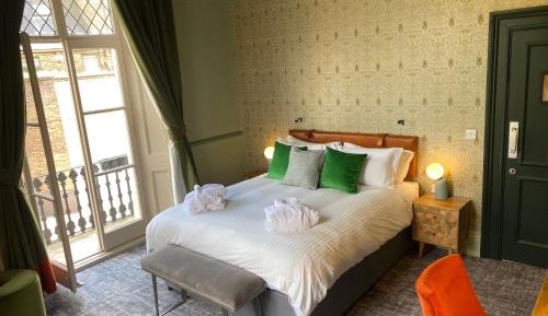 Superior King Room