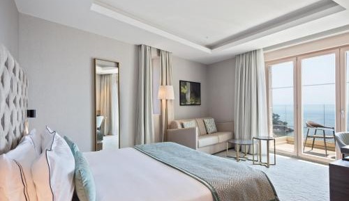 Special Offer - Free Upgrade to Deluxe Double Room with Balcony and Sea View