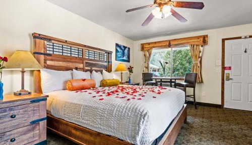 Honeymoon Suite