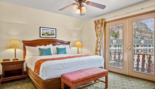 King Suite
