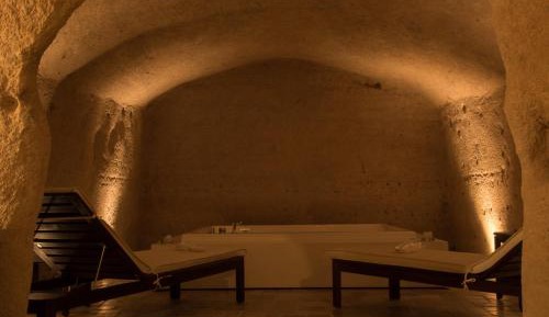 Queen Room with Spa Bath