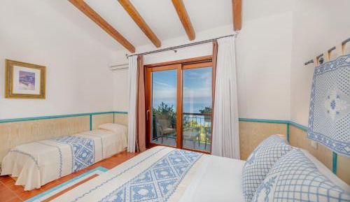 Superior Triple Room with Sea View