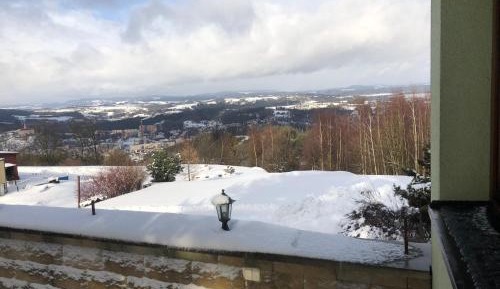 Bungalow with Garden View
