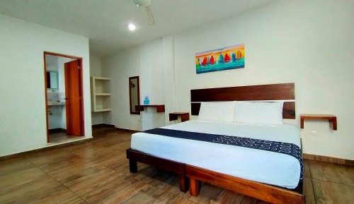 Deluxe Room (2 Adults + 1 Child)