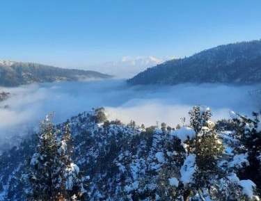 Himalayan View with Balcony
