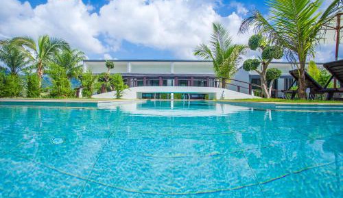 Deluxe Double or Twin Room with Pool Access