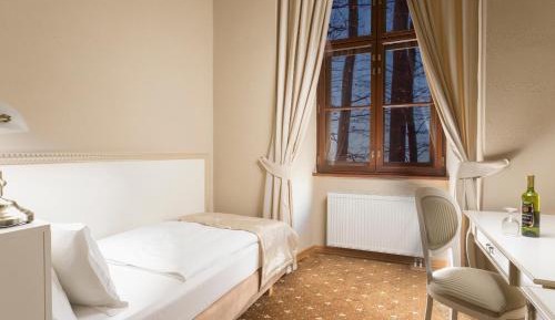 Deluxe Single Room