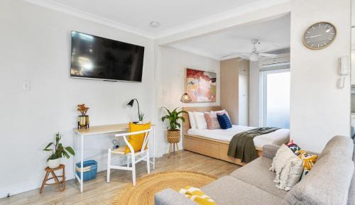 Studio Apartment
