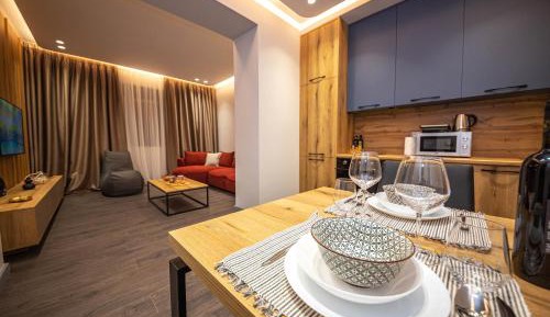 One-Bedroom Apartment with Balcony