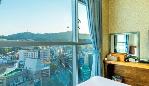 Triple Room with Mountain View