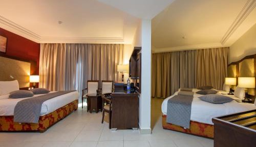 Family Room (5 Adults)