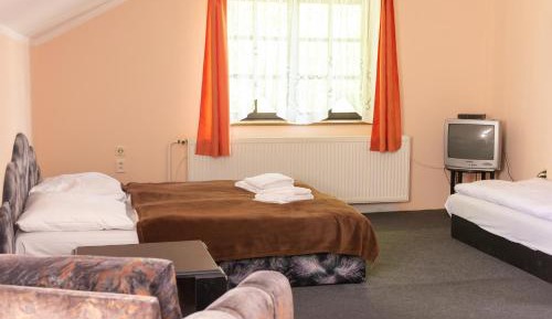 Quadruple Room with Bathroom