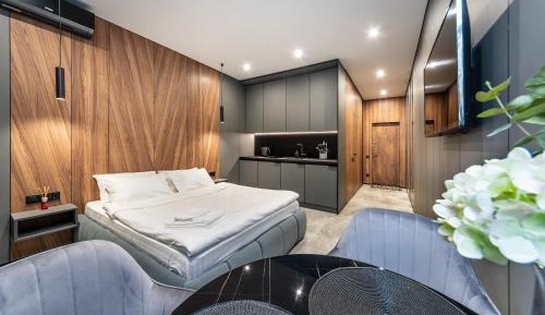 Apartment with Shower