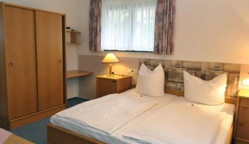 Souterrain Two-Bedroom Apartment