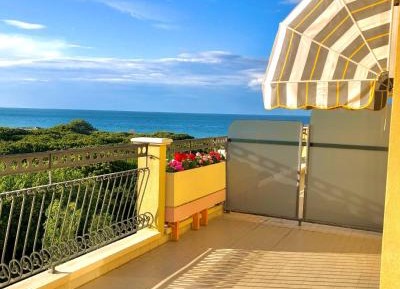 Double Room with Balcony and Sea View