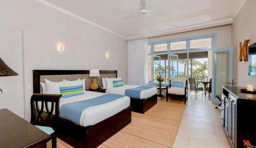 Junior Suite with Pool View