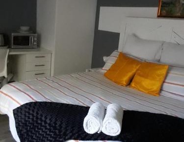 Double Room with Shared Bathroom