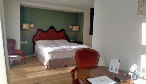 Queen Room