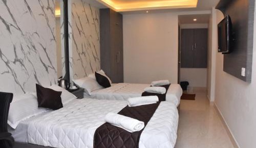 Twin Room with Bath