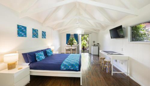 Queen Cabin with Ensuite - Adults Only 