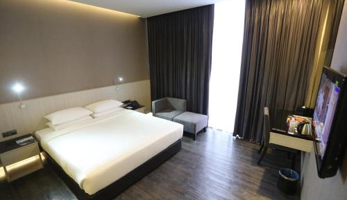 Standard King Room