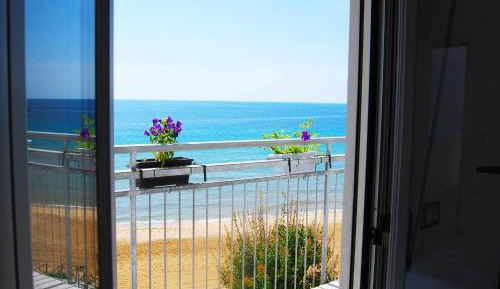 Double Room with Balcony and Sea View