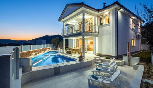 Villa with Private Pool