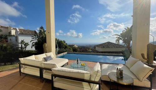 Villa with Sea View
