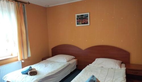 Large Twin Room
