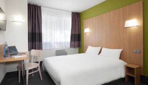Double Room - Non-Smoking 