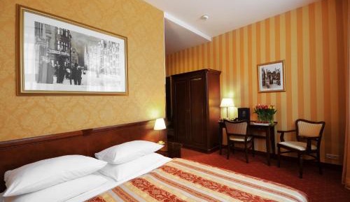Standard King Room