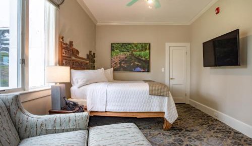 Two-Bedroom Suite