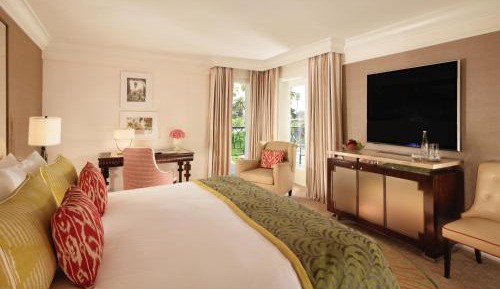 Superior King Room with Balcony