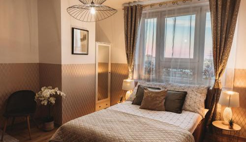 Double Room with Shared Toilet
