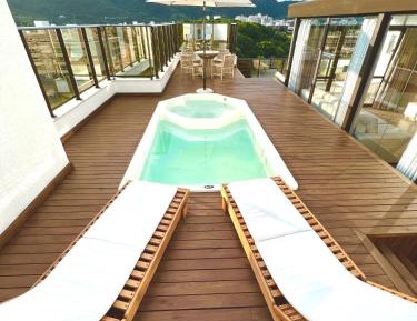 Penthouse Apartment