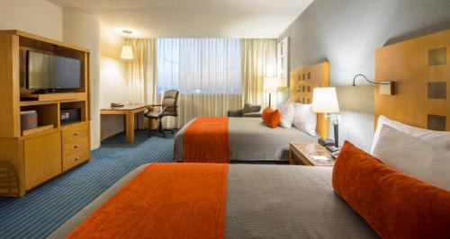 Deluxe Two Beds 