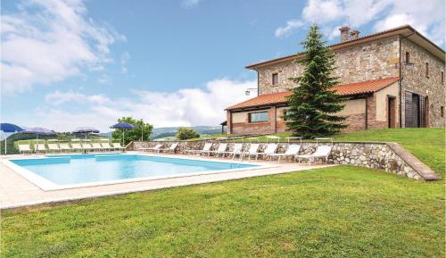 Six-Bedroom Holiday Home