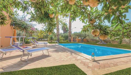 Three-Bedroom Holiday Home 