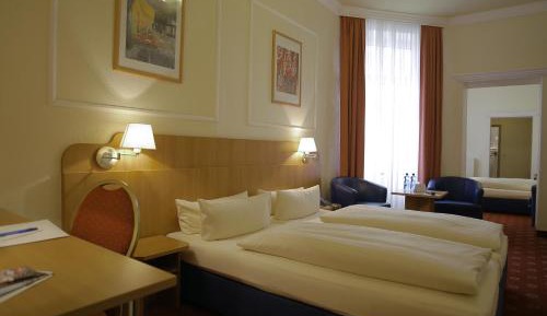 Triple Room with Air Conditioning