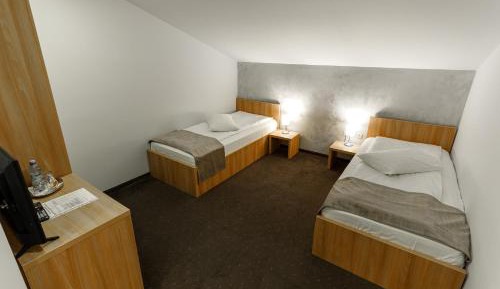 Twin Room with Private Bathroom