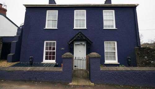 Six-Bedroom House