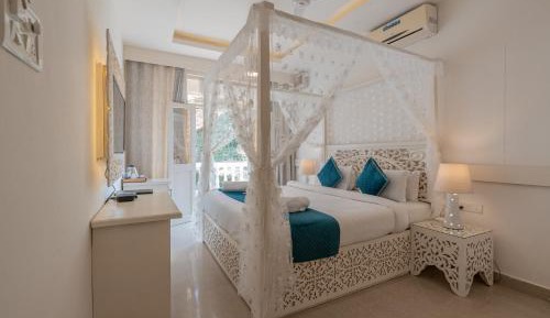 Superior Deluxe Room with Balcony