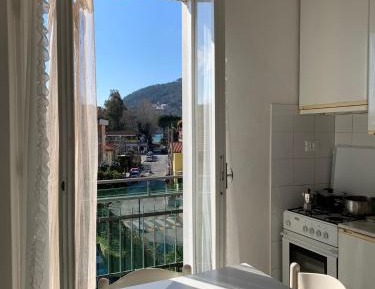 Superior One-Bedroom Apartment with Balcony