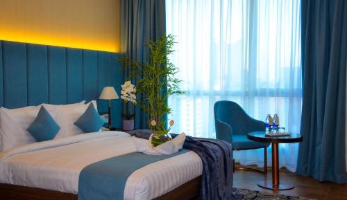 Deluxe King Room