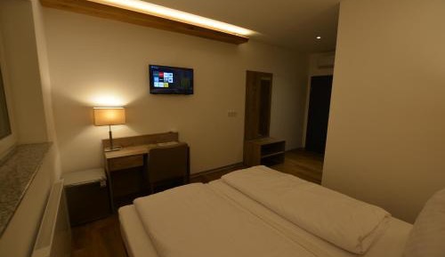 Double or Twin Room - Disability Access