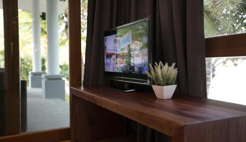 Beachfront 2 Bedroom Villa 