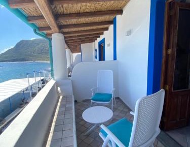 Triple Room with Sea View